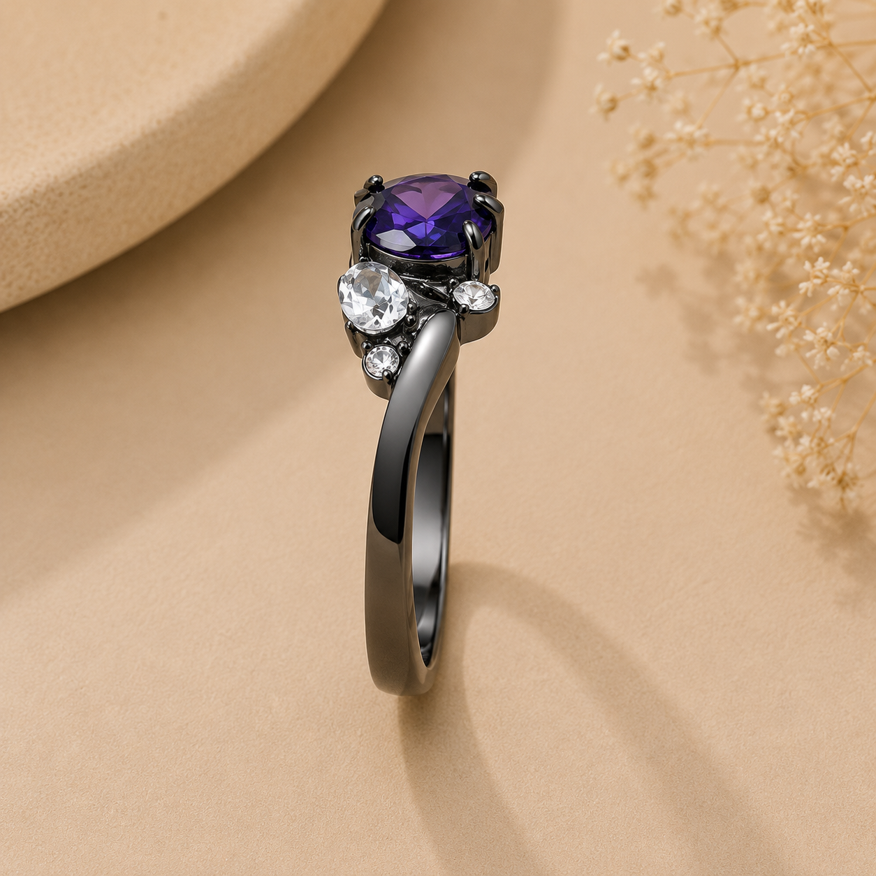 Noir Royale Ring